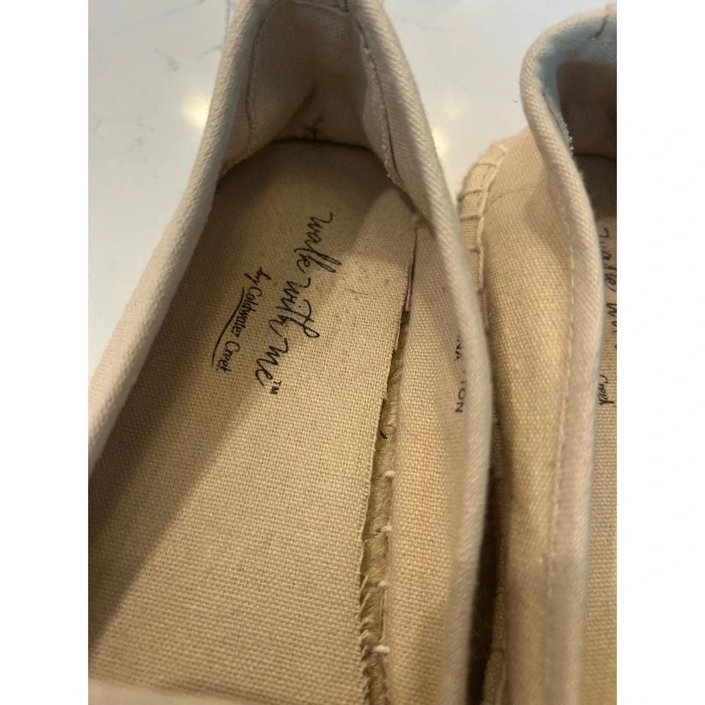 Coldwater Creek Espadrille Flats Beige Blue Floral Embroidered Slip On Shoes
